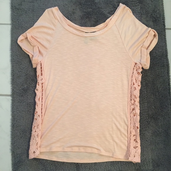 Tillys Light pink t-shirt