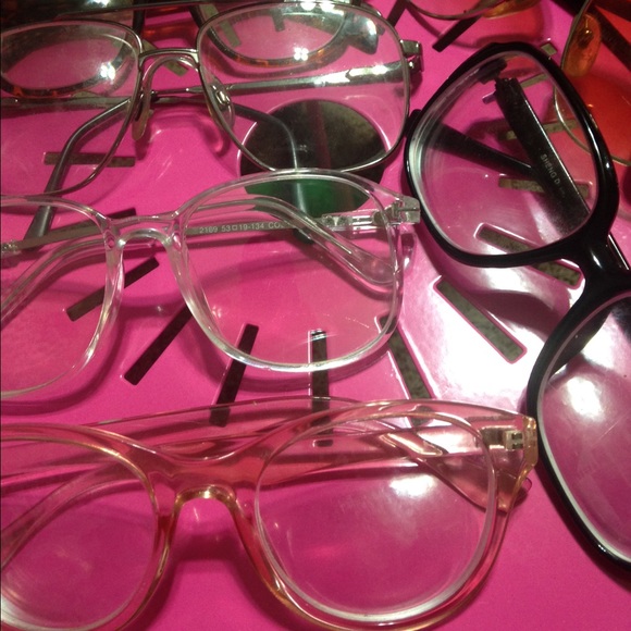 Glasses lot
