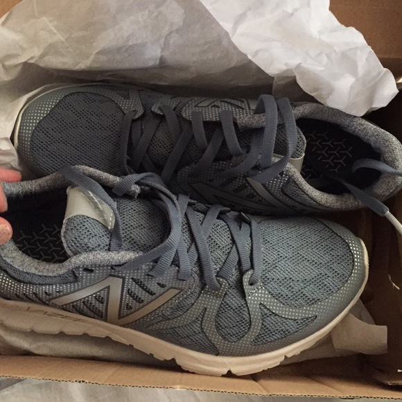 New Balance Vazee Rush