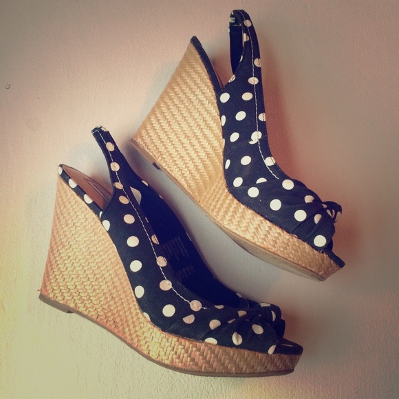 American Eagle by Payless Shoes - American Eagle Polka Dot Wedges