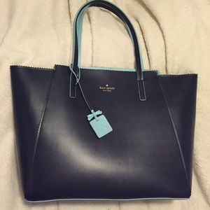 large navy kate spade handbag 💙