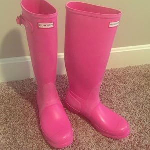 These are currently on hold Authentic Hunter boots