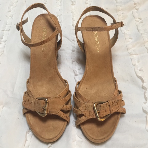 Tan wedges - reserved for xxfiaxx
