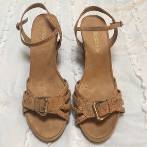 Tan wedges - reserved for xxfiaxx