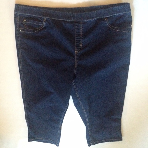 plus size pull on capris