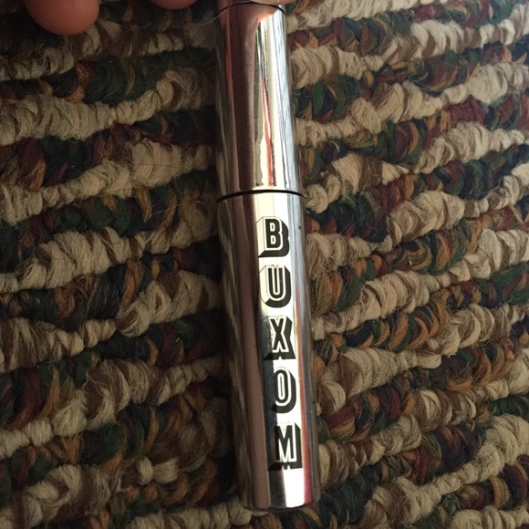 Buxom Mascara