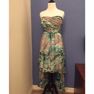 🔻EUC Strapless high-lo dress