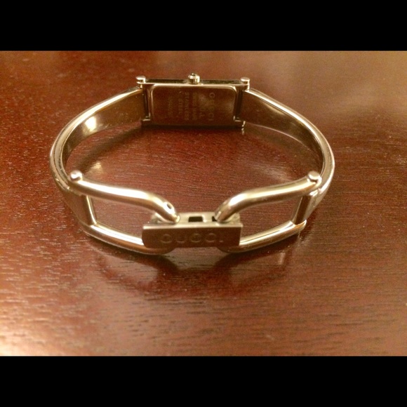 Gucci watch main image 4