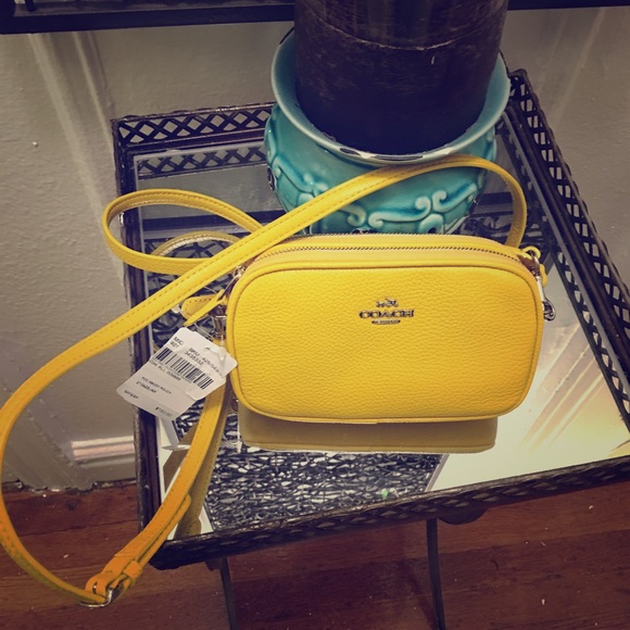 Authentic Coach cross body small bag
