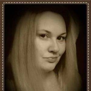 Meet your Posher, Adrianna