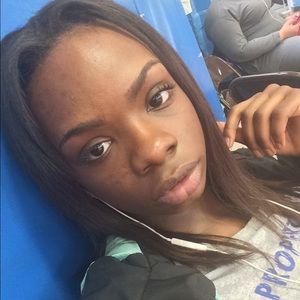 Meet your Posher, Veronica