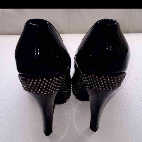 Burberry - Picture 2 of 4