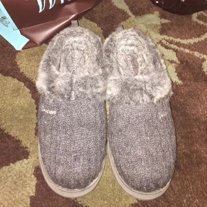 Skechers slip on shoes