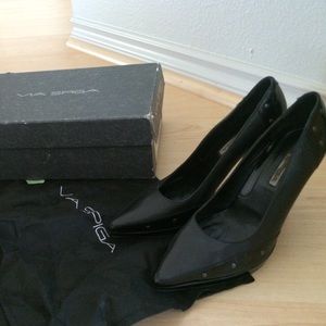 Via Spiga pointed toe heels