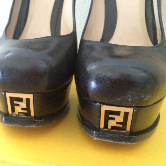 Fendi heels - Picture 2 of 4