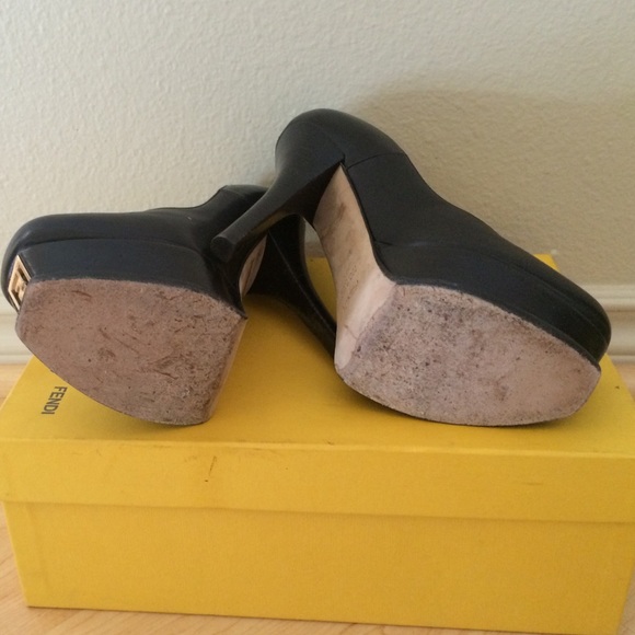 Fendi heels - Picture 4 of 4