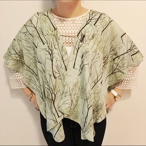 'Kimchi & Blue' Silk Print Cape