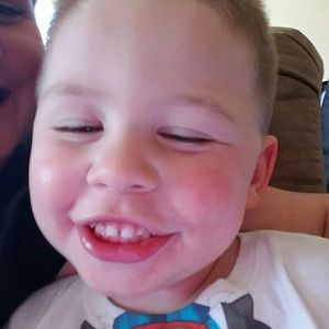 Meet your Posher, Candice