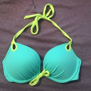 VICTORIAS SECRET BATHING SUIT TOP