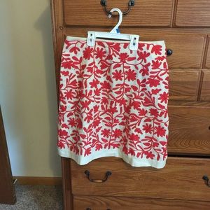 Boden Fancy embroidered a-line flower skirt - sz 6