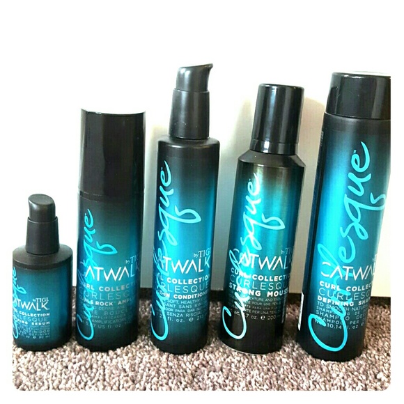 Curls for days catwalk