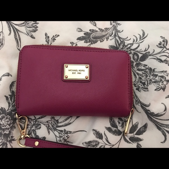 Authentic Michael Kors Pink Wristlet