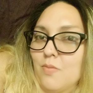 Meet your Posher, Lorraine