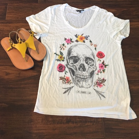 Obey t shirt