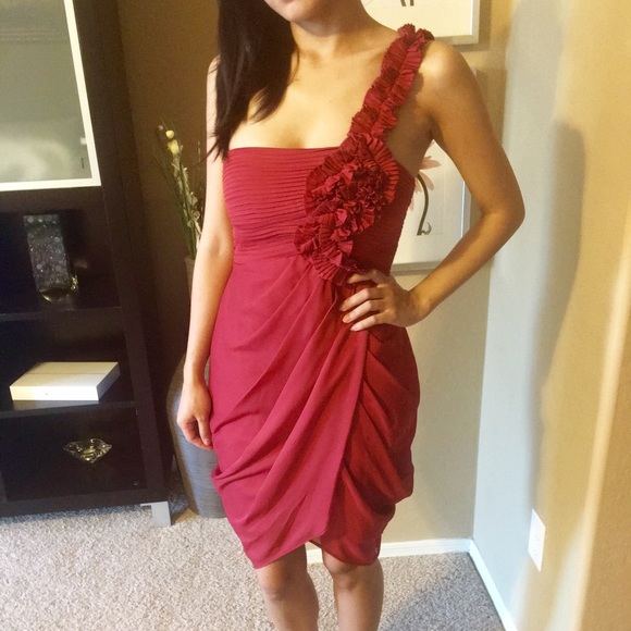 🎊SOLD🎊 BCBGMAXAZRIA garnet dress