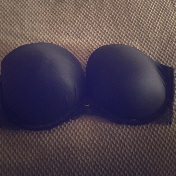 Strapless Victoria's Secret "Fabulous" Push-up Bra