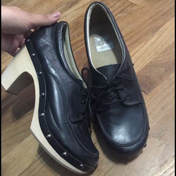 Dolce Vita Shoes - Black lace up clogs
