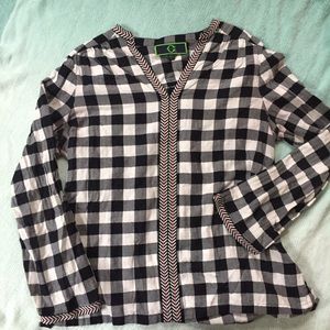 Black and White gingham top with pink accent