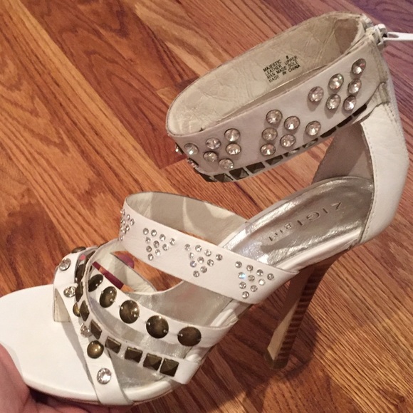Shoes/sandals