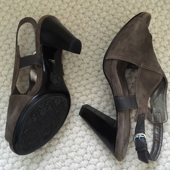 Sofft Suede Sandals - Picture 3 of 4