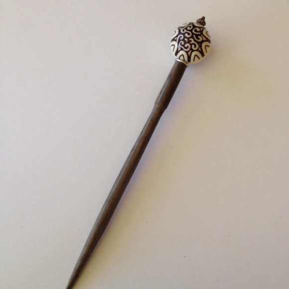 Hair stick or shawl pin - Picture 2 of 4
