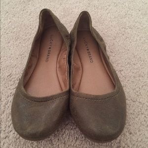 Lucky brand flats