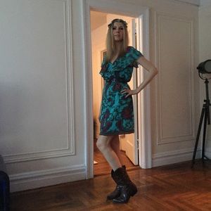 Dress, it is too big for me.IDress is size 6.