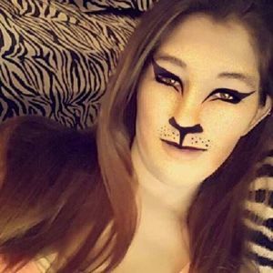 Meet your Posher, Abbey