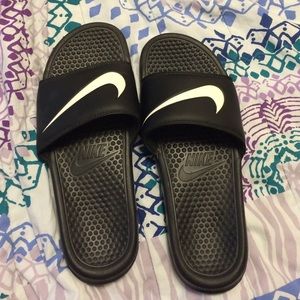 Men's Nike Slide Shoes size 11