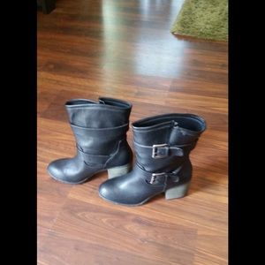 NWOT Black bootie boots