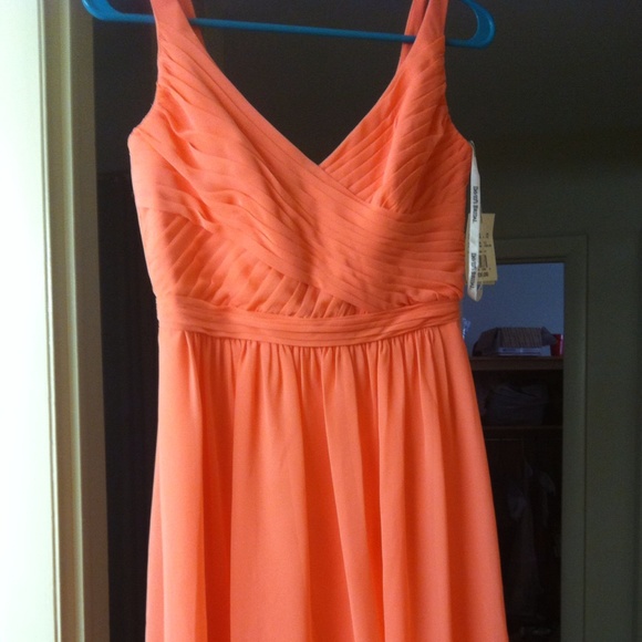 NWT David's Bridal coral bridesmaid dress - Picture 3 of 3