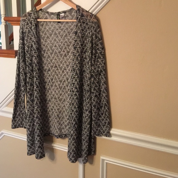 Divided Sweaters - Geometric Cardi