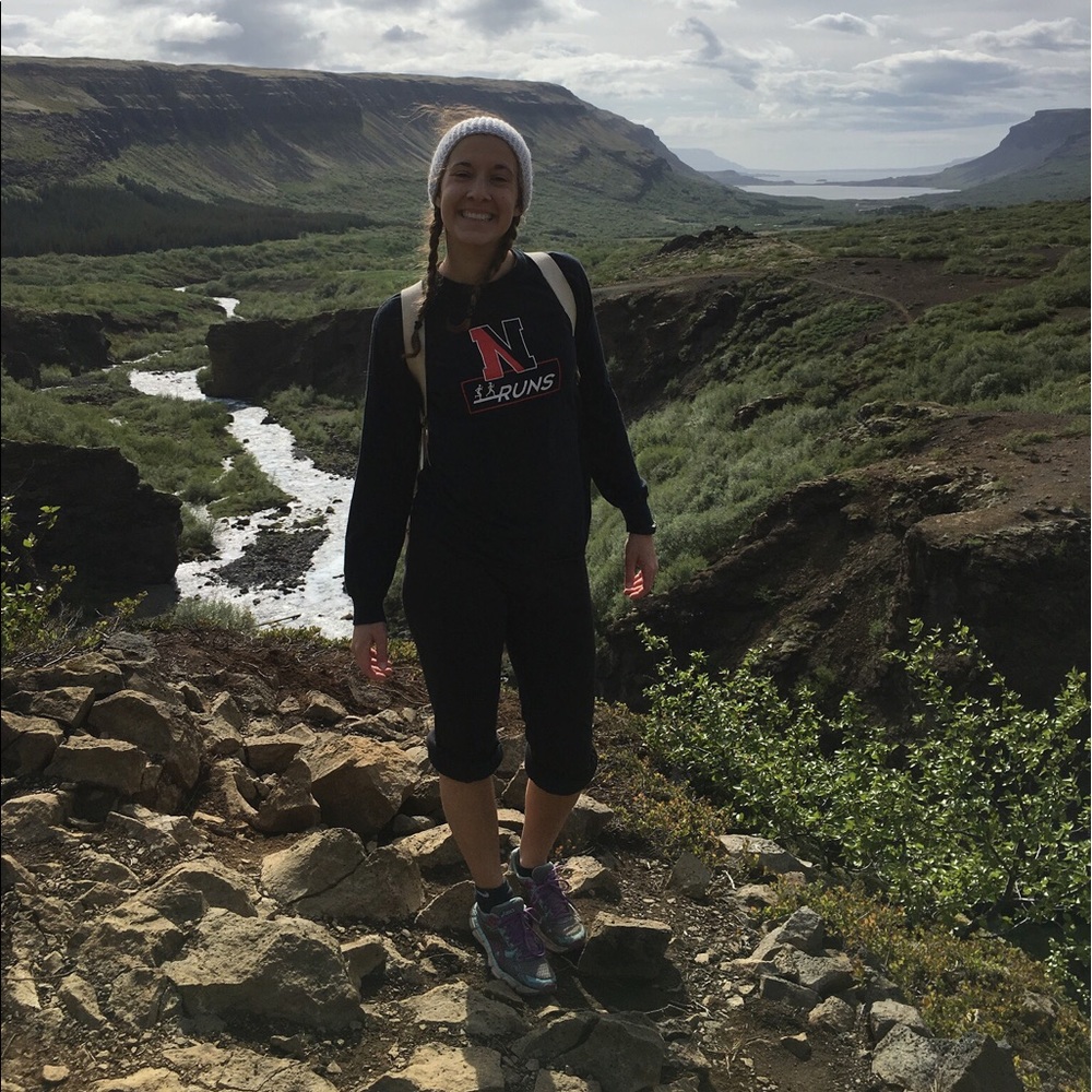 Meet your Posher, Mandy