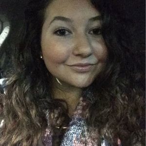 Meet your Posher, Allysa