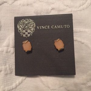 Vince camuto stud earrings
