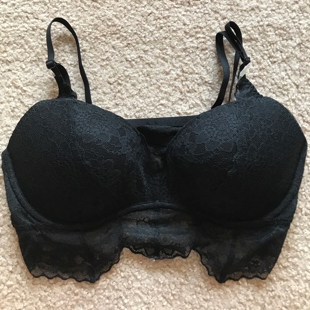 VS PINK BLACK LACE BRALETTE
