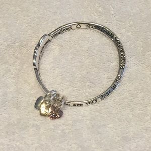 Daughter bracelet - NWOT