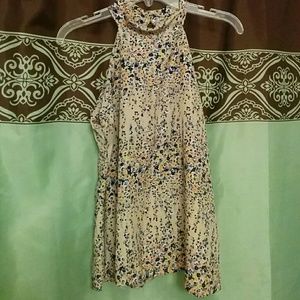 💲SOLD💲Cute Spring top!