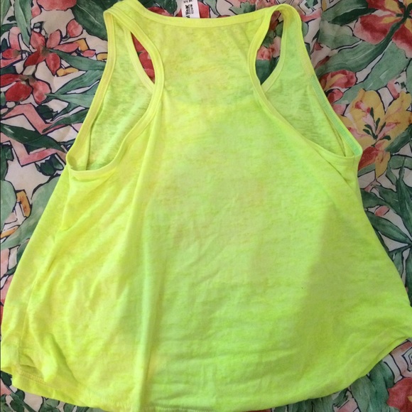 neon yellow tank🙌🏼 - Picture 3 of 4