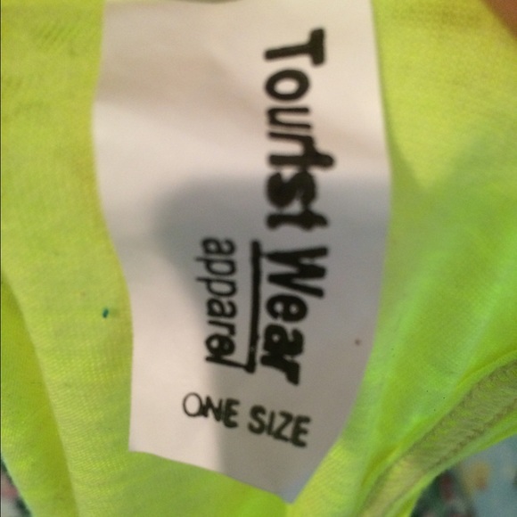 neon yellow tank🙌🏼 - Picture 4 of 4